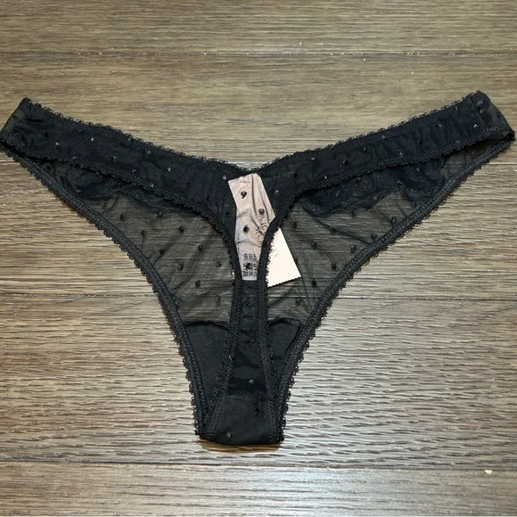 VICTORIA'S SECRET VERY SEXY VS High Leg Thong Panty Black Lace Medium NWT - Picture 5 of 9